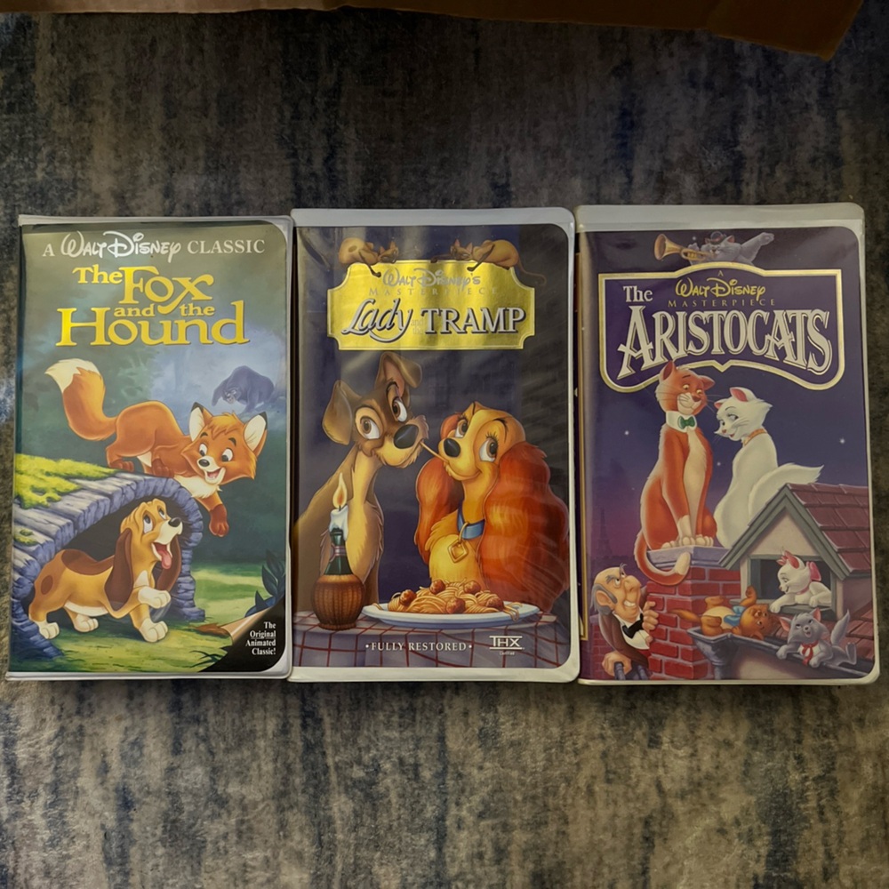 Vtg Lot Of 3 Disney Classic VHS Lady & Tramp Aristocats The Fix And The Hound